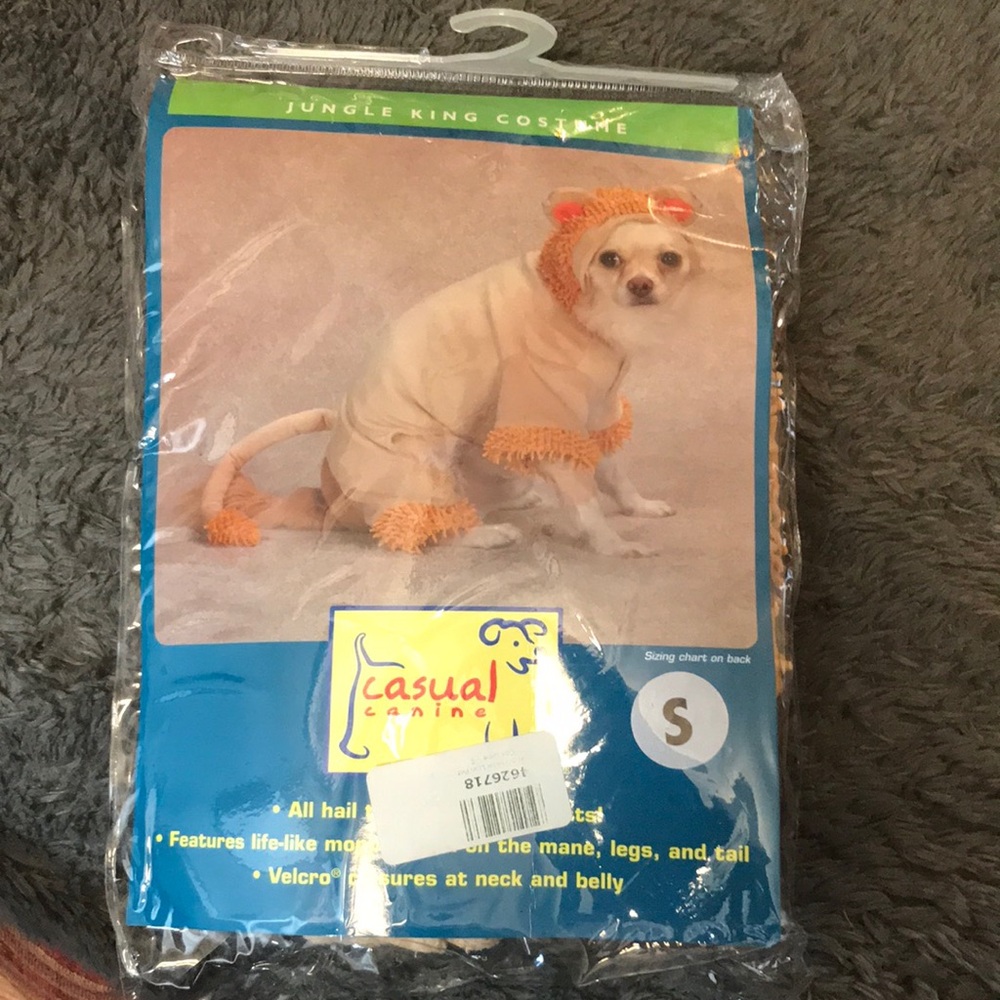 Casual Canine Jungly King small dogs costume size S